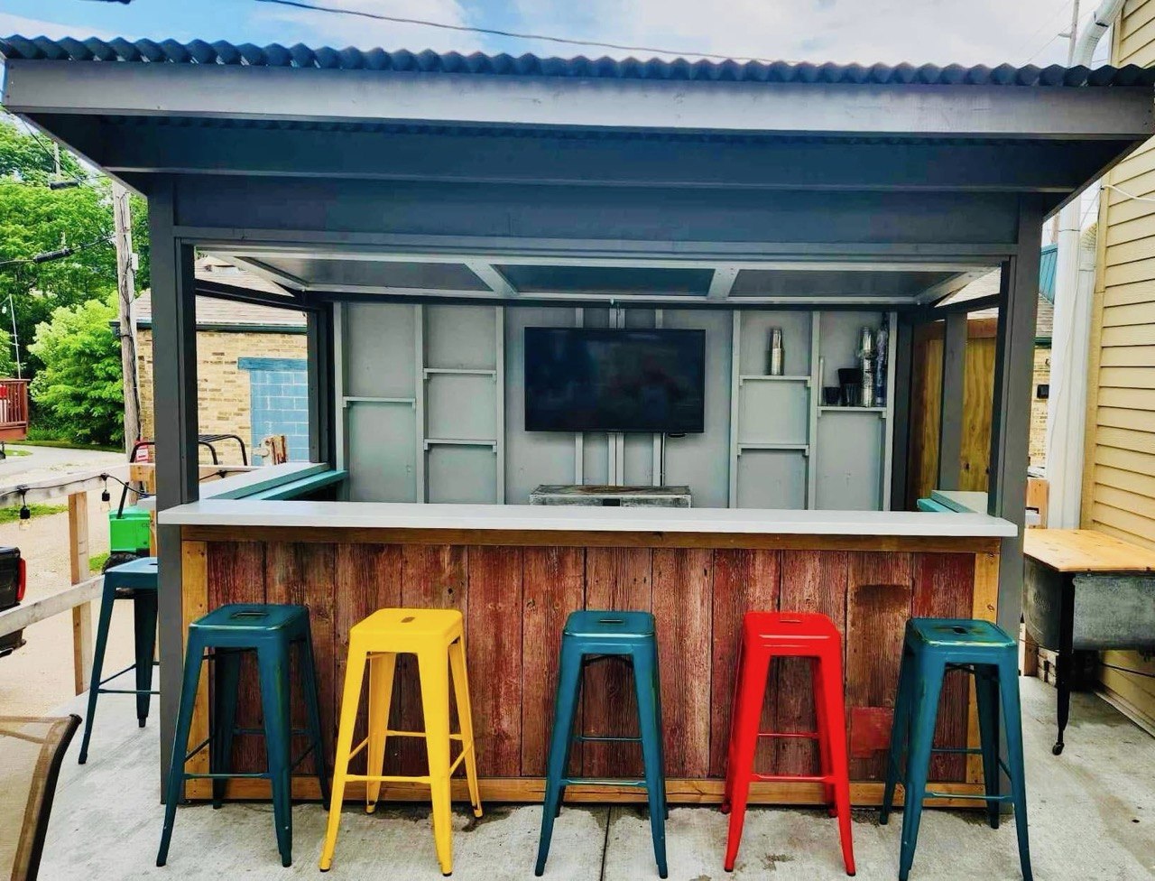 Uncle Gunter's outdoor patio bar with colorful stools